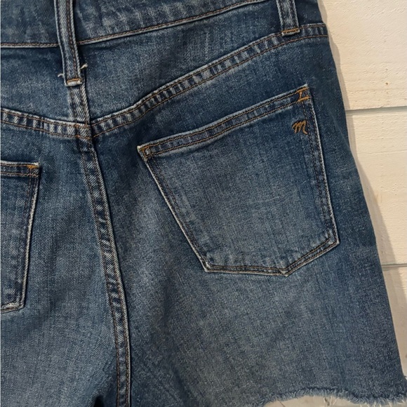 Madewell Medium-Blue Jean Shorts with Raw Hem - Picture 4 of 8